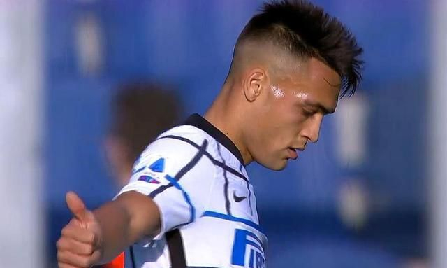 开云下载-包含克罗托内遭遇惨败，降级危机不断的词条