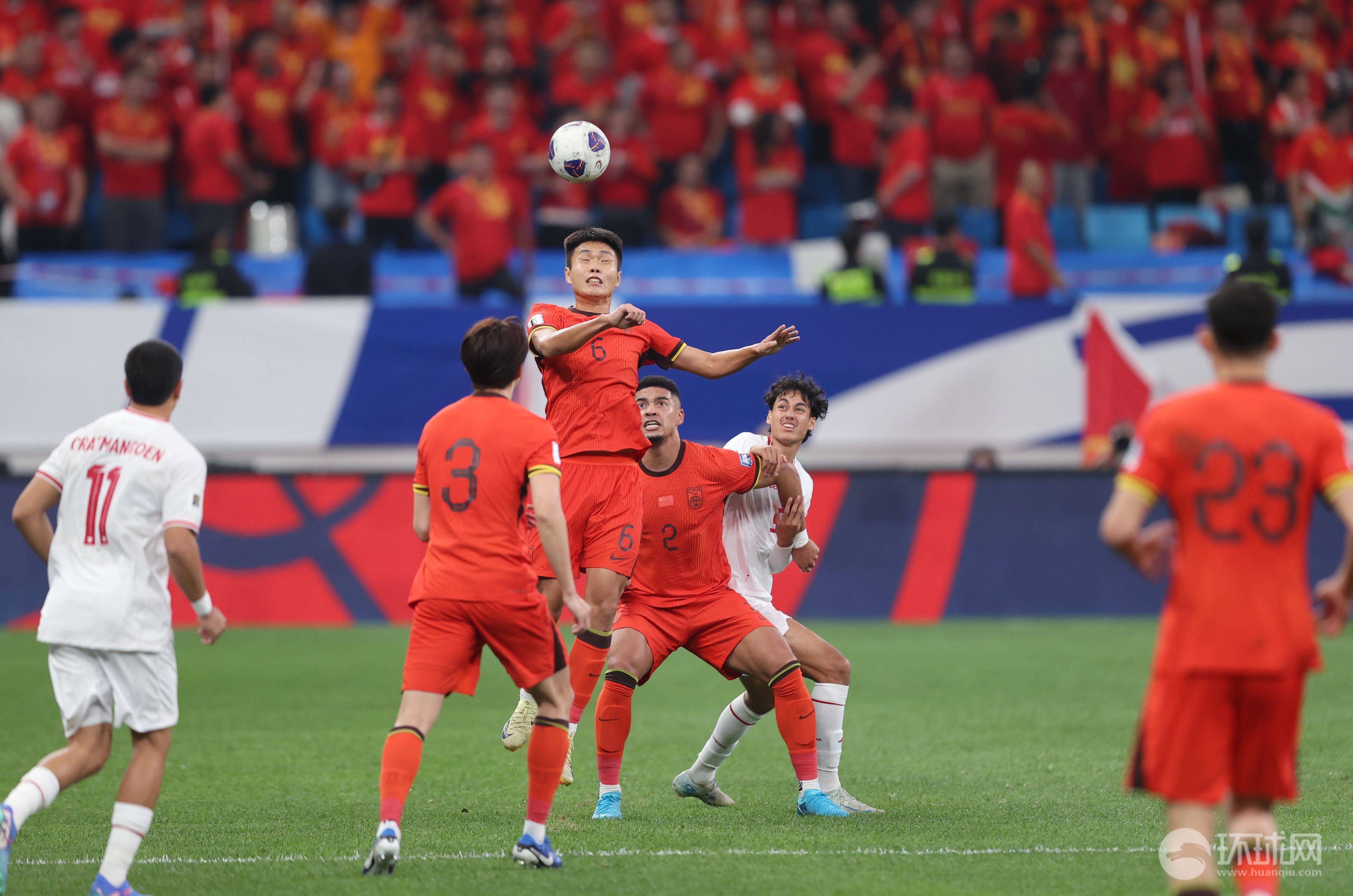 印度队鏖战中国队,石宇奇扛起全队 印度队鏖战中国队,石宇奇扛起全队