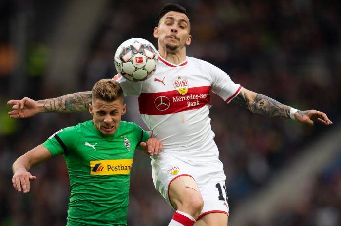 斯图加特主场连胜,攻守兼备 斯图加特主场连胜,攻守兼备