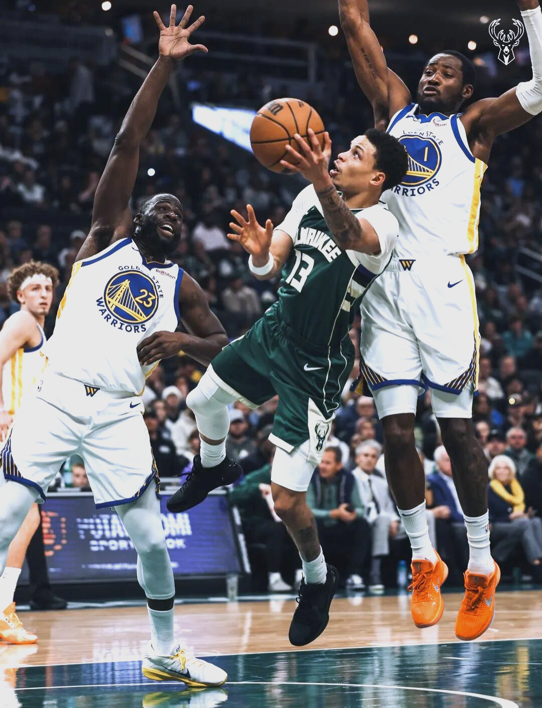 开云sport-雄鹿横扫热火，詹姆斯高光表现