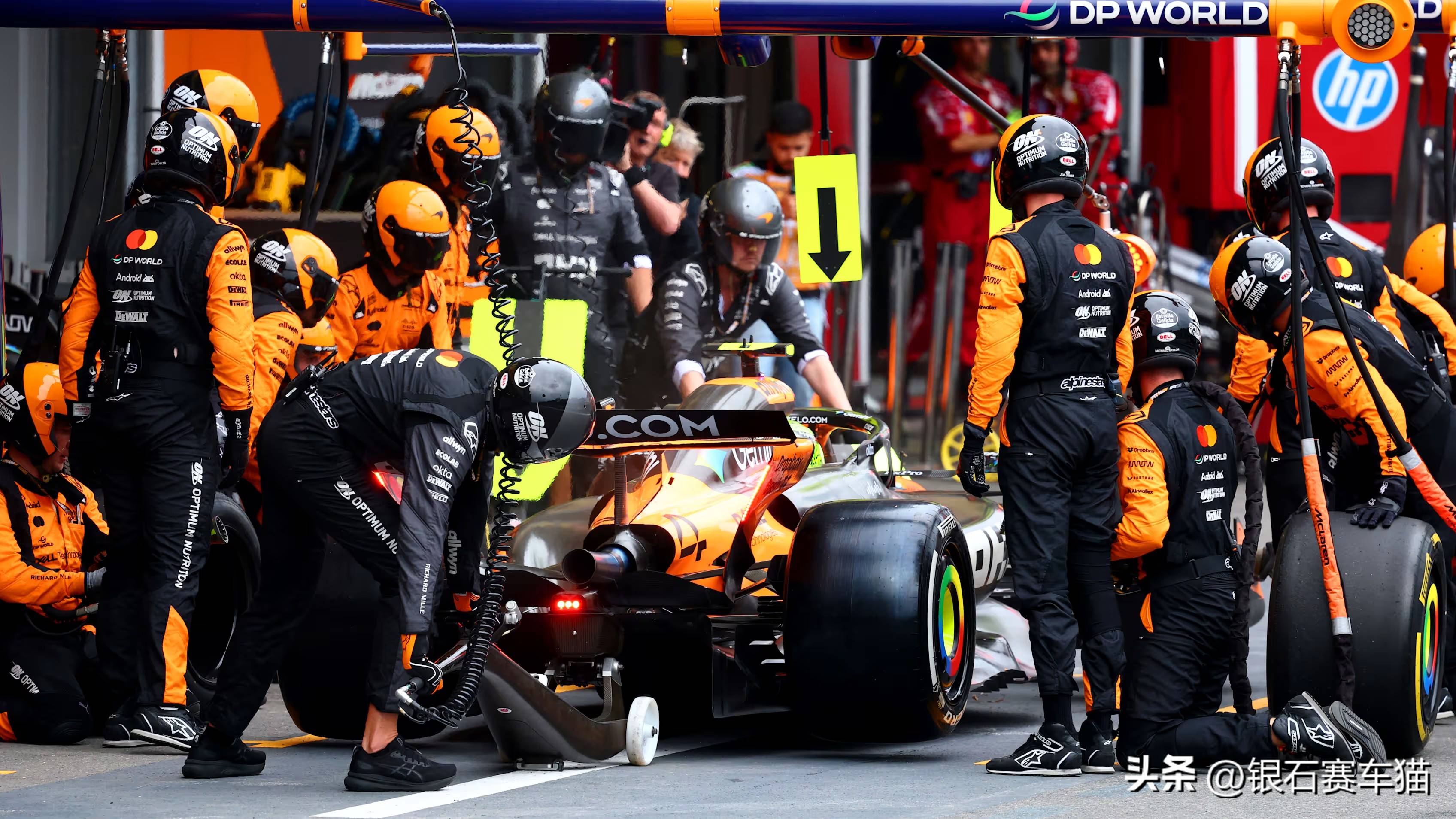 开云体育官网-红牛车队横扫红牛二队，塞恩斯高光表现